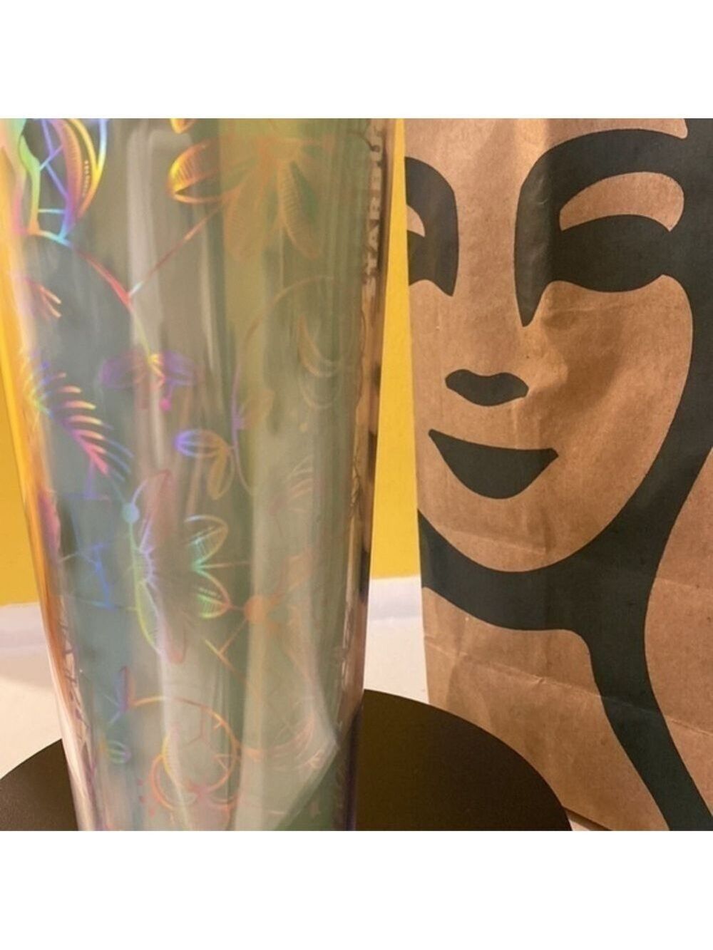 Holiday 2022 Limited Edition Starbucks color changing venti tumbler cold cup - Picture 6 of 10